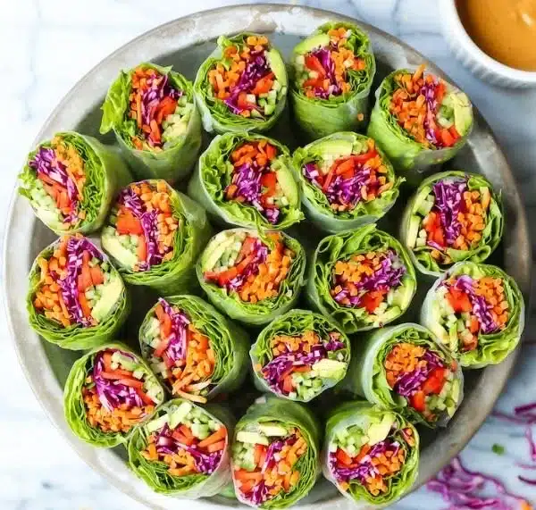 Fresh Spring Rolls with Creamy Peanut Sauce