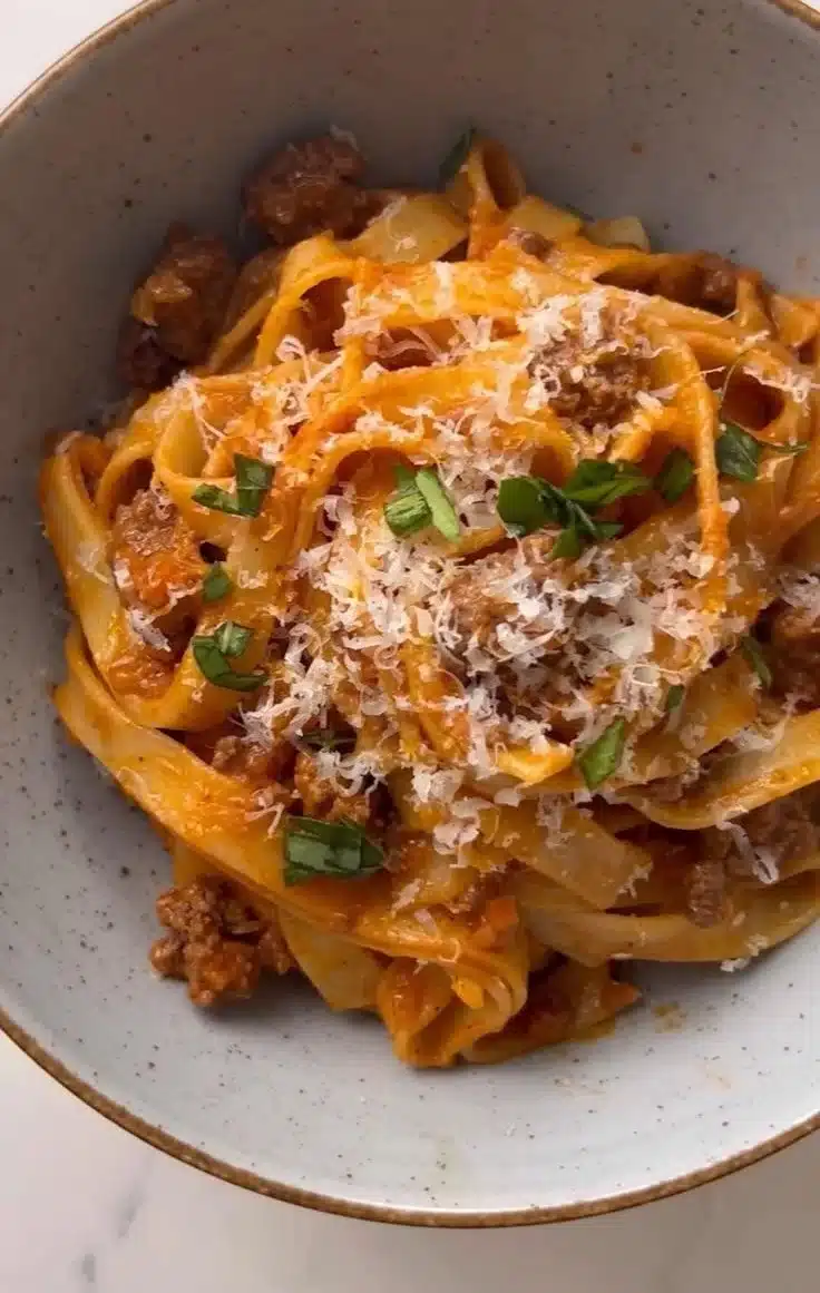 Creamy Fettuccine Bolognese