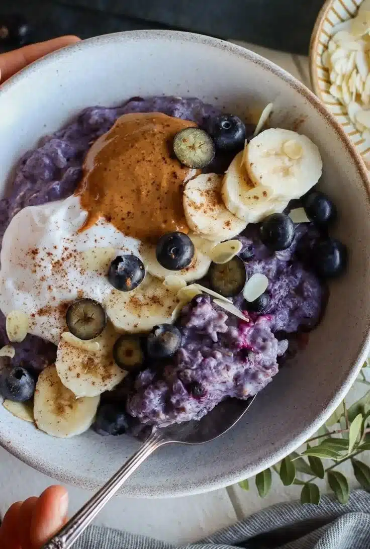Blueberry Almond Oatmeal