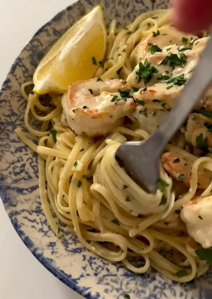 Creamy lemon garlic shrimp pasta