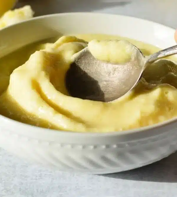 Pineapple Smoothie Bowl