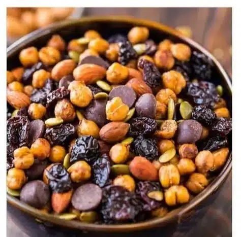 Roasted Chickpea Snack Mix