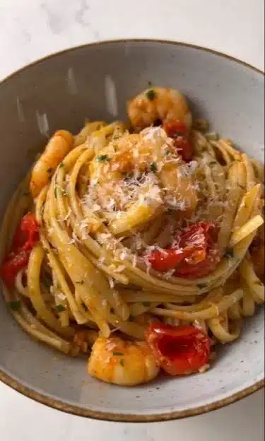 Spicy Garlic Shrimp Pasta