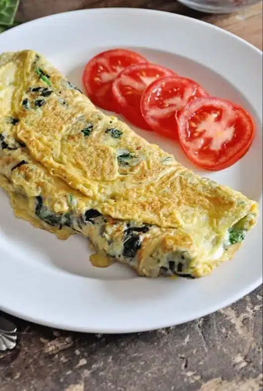 Spinach & Cheese Omelette | Easy Breakfast Recipe