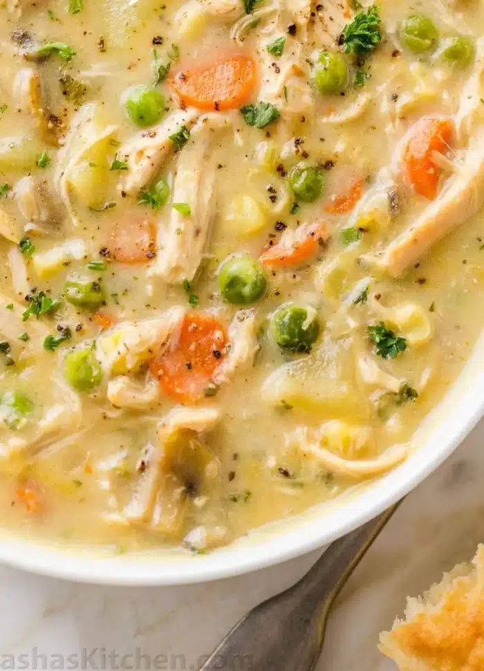 Warm and Comforting Chicken Pot Pie Soup