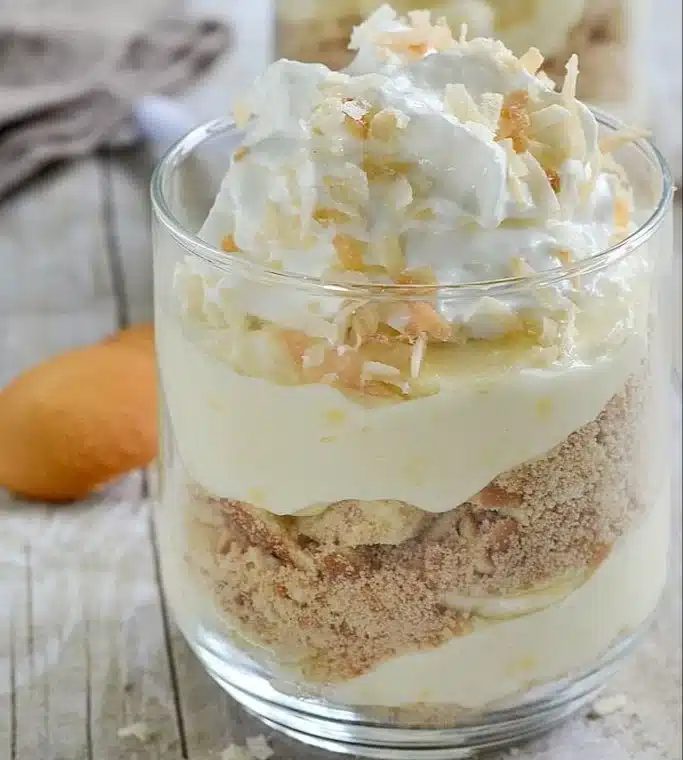 Banana Cream Pie Yogurt Parfaits